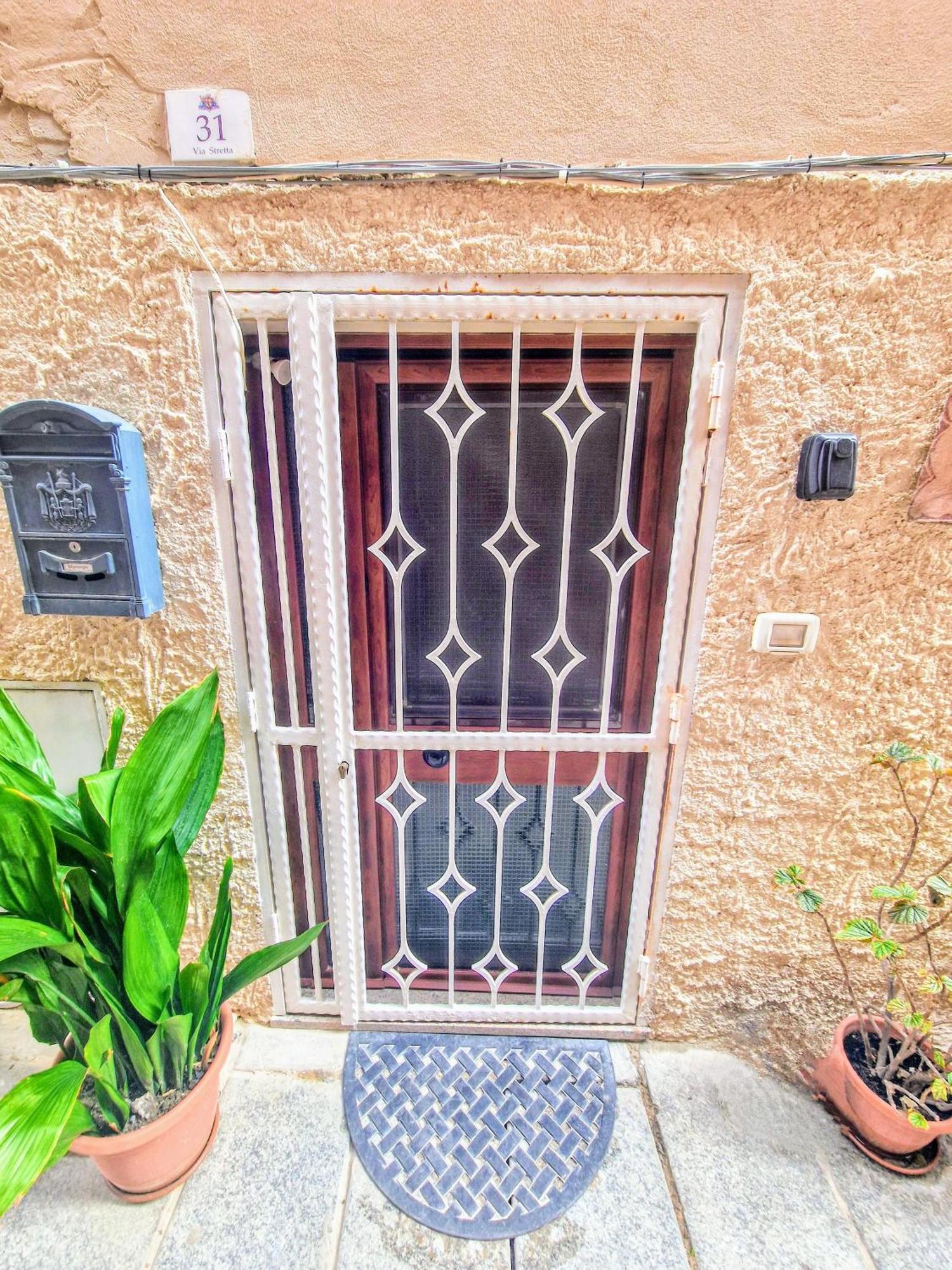 Casa Vacanza Castello Cagliari Ngoại thất bức ảnh